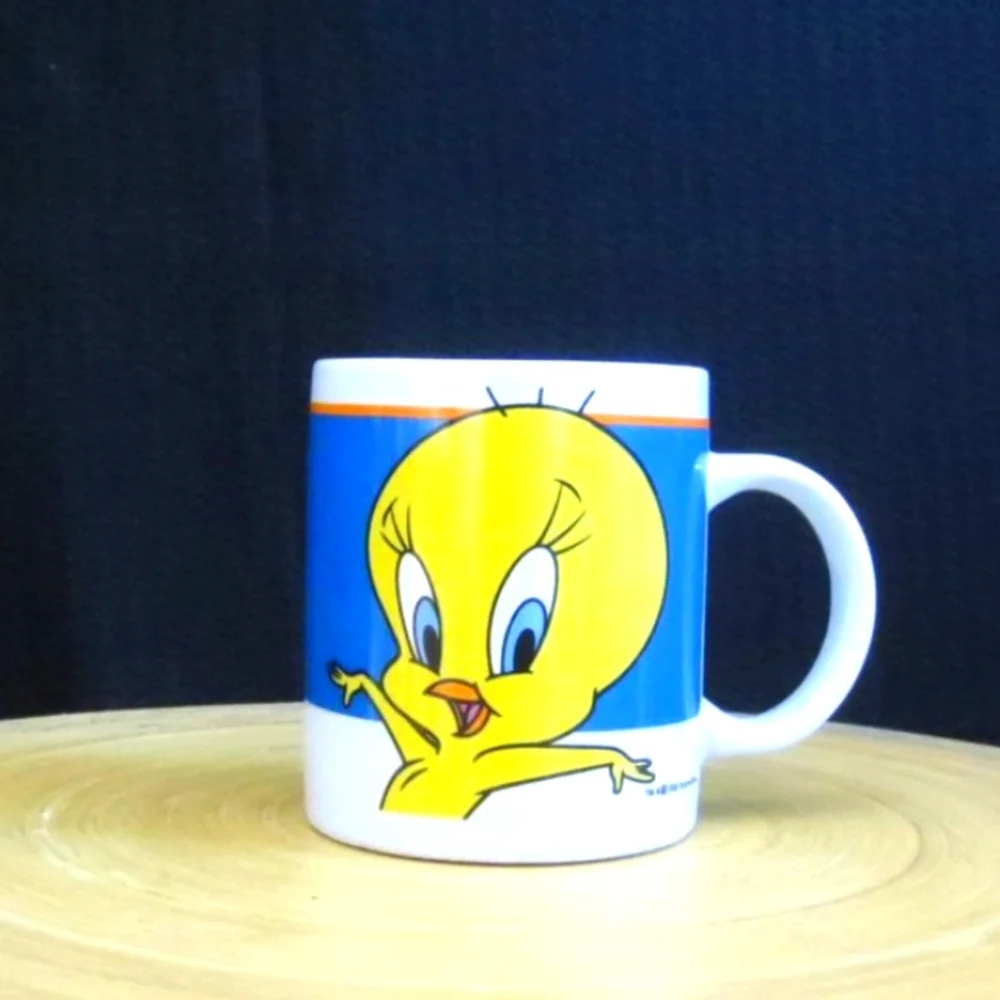 NEW Gibson Cup Tweety Bird Delight WB Character Graphic Ceramic 11oz Coffee Mug